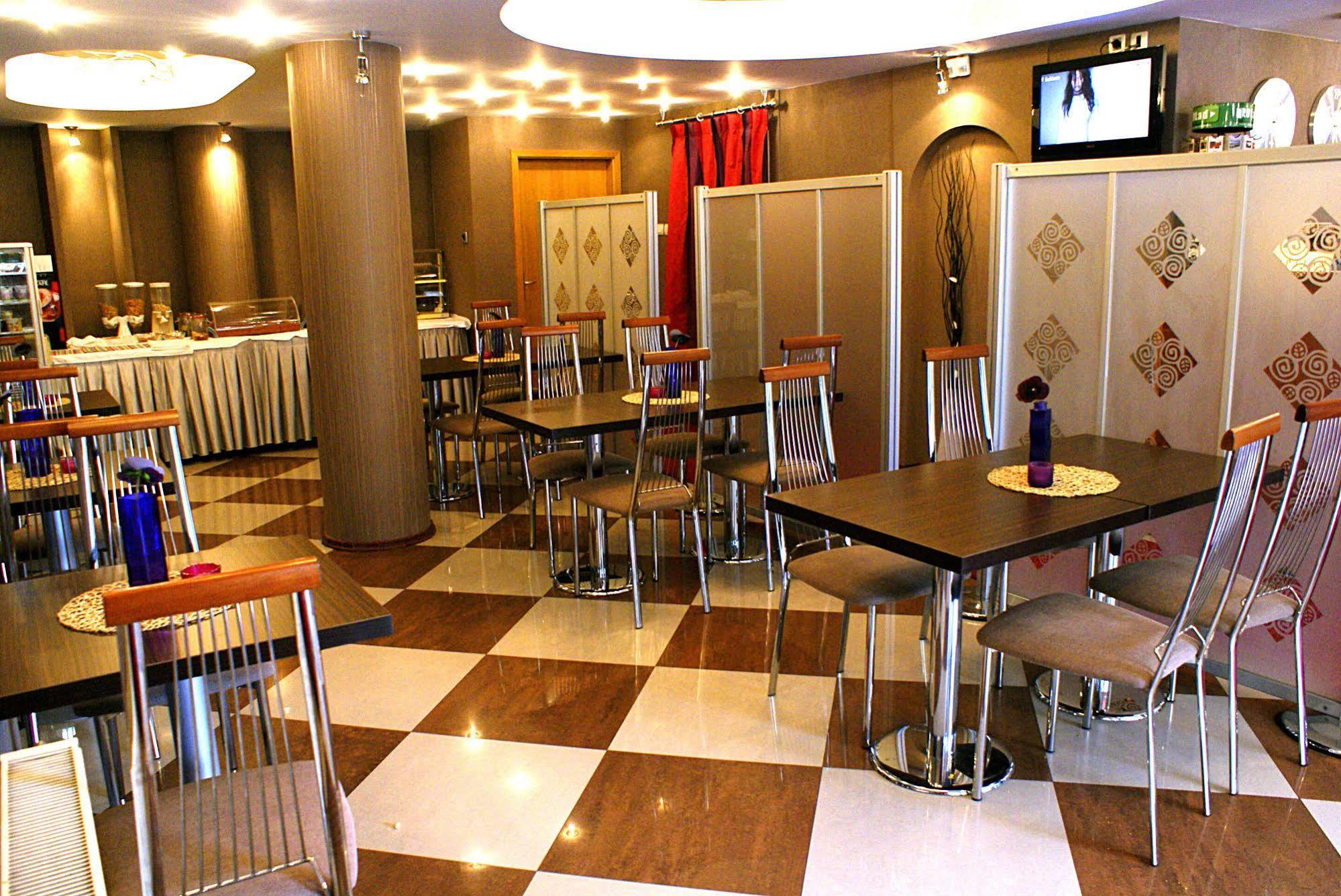 Leonardo Hotel Skopje Luaran gambar