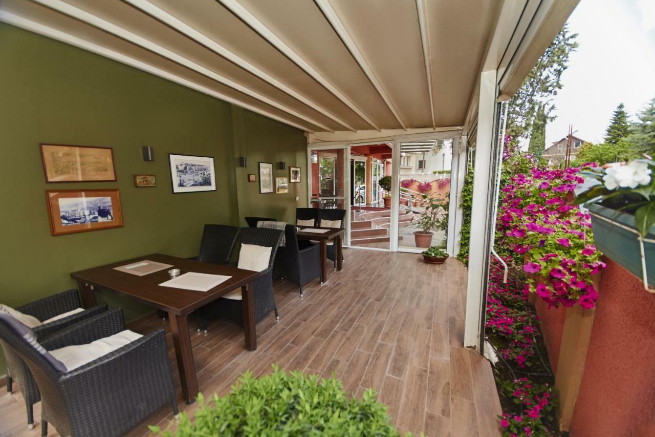 Leonardo Hotel Skopje Luaran gambar