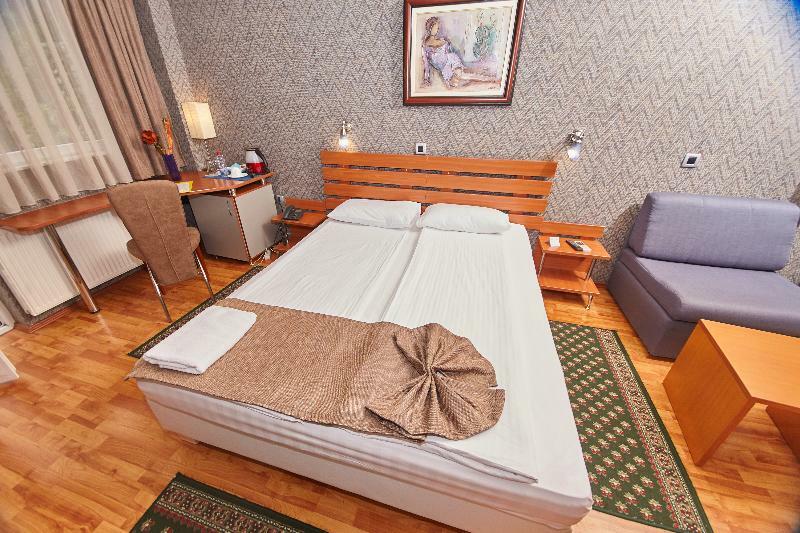 Leonardo Hotel Skopje Luaran gambar